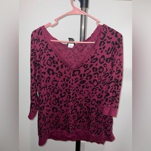 Torrid Fuchsia Animal Print 3/4 Sweater - Size 1 - Trendy and Stylish